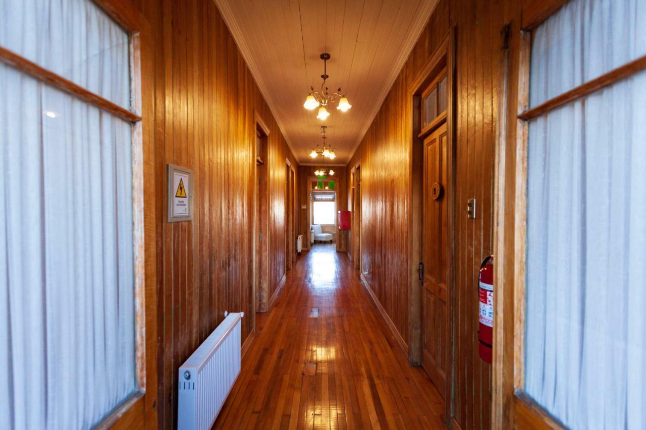 Hostal Boutique Patagonia Mistica プンタアレナス エクステリア 写真